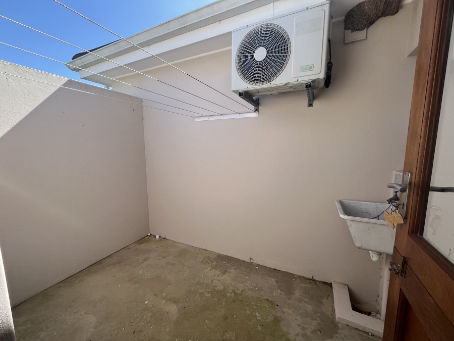 2 Bedroom Property for Sale in Heiderand Western Cape